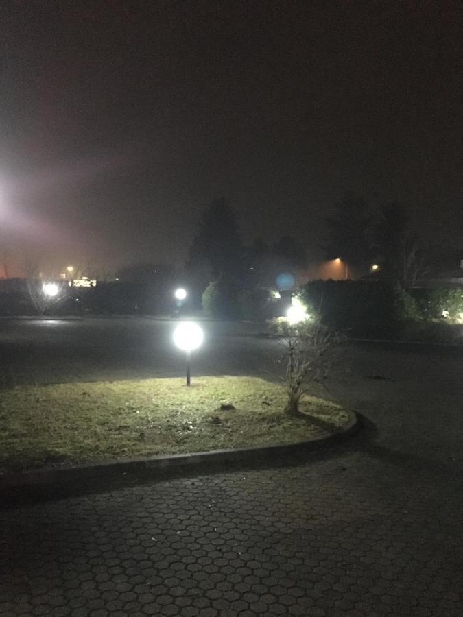 Elysium Hotel Raya Mediglia Dış mekan fotoğraf