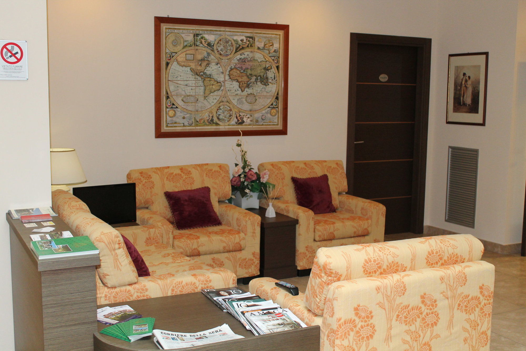 Elysium Hotel Raya Mediglia Dış mekan fotoğraf